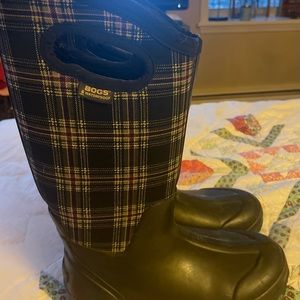 Bogs Waterproof Plaid Black and Brown Women's Winter Boots